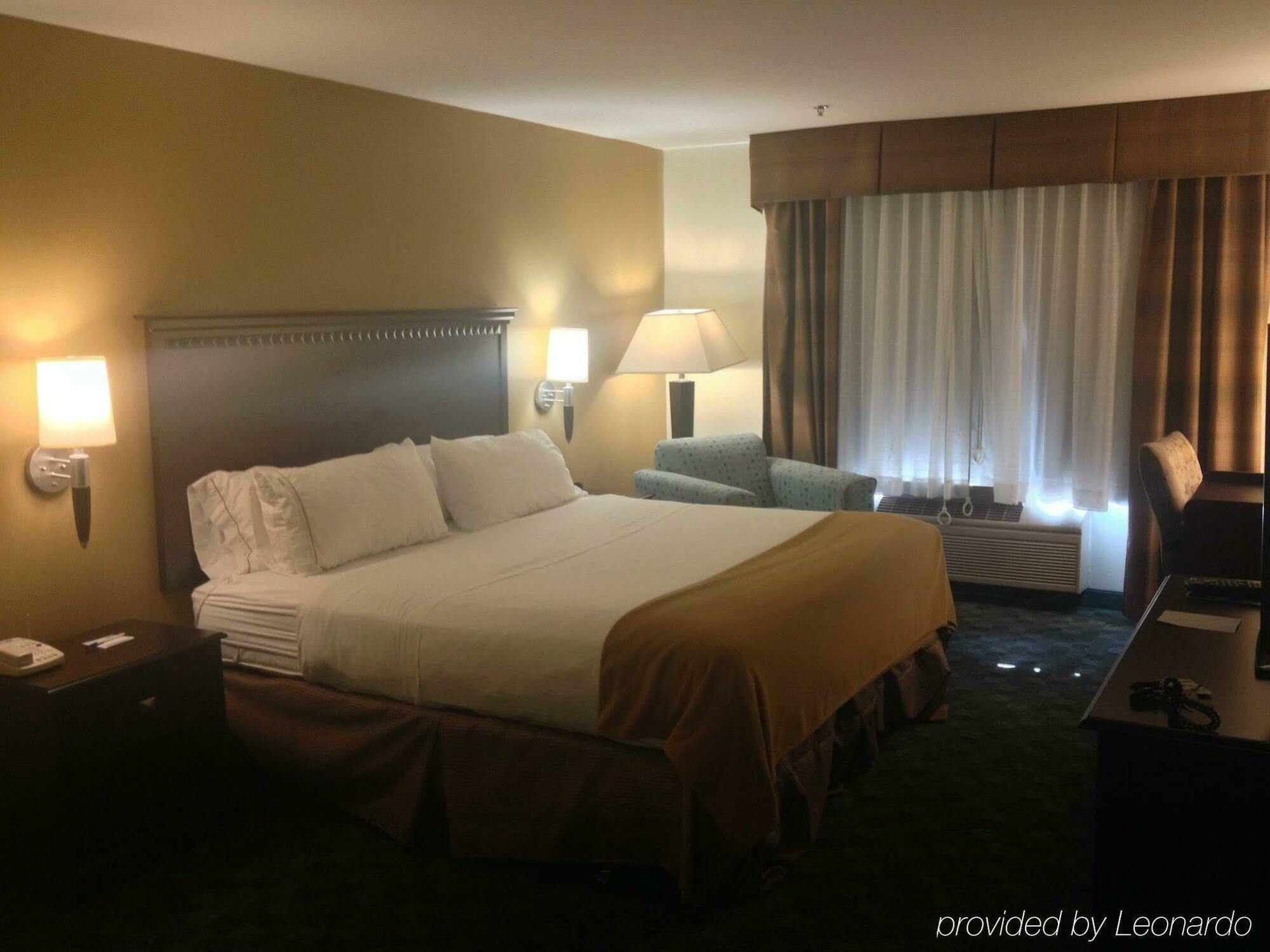 Holiday Inn Express Hotel & Suites Canton By Ihg Exteriér fotografie